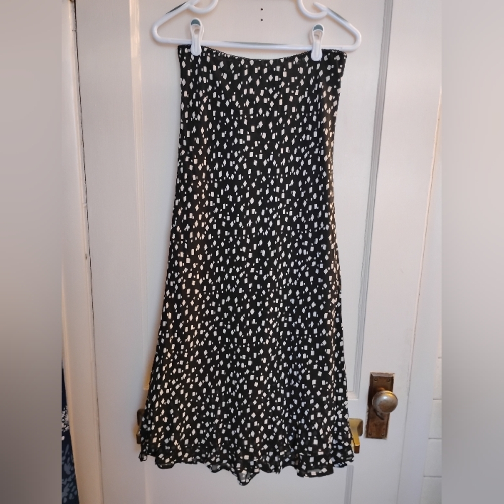 Ruffled Skirt Size 8P